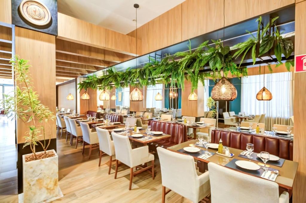 هتل پنج ستاره ایگواسو